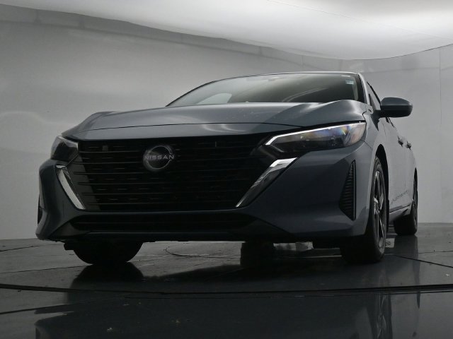 Used 2025 Nissan Sentra SV FWD image 36