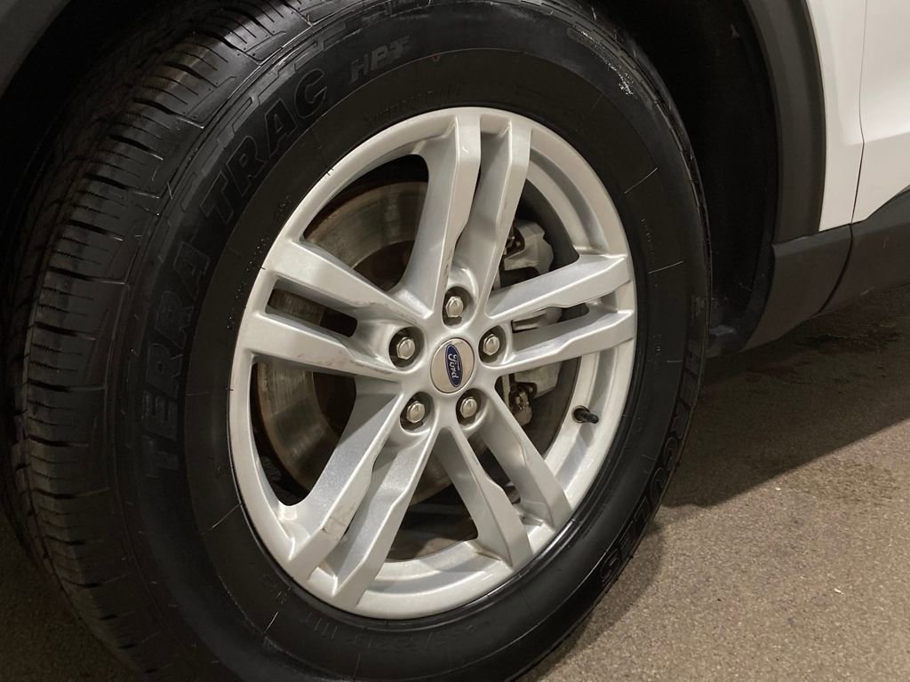 Certified 2023 Ford Explorer XLT w/ Equipment Group 202A image 12