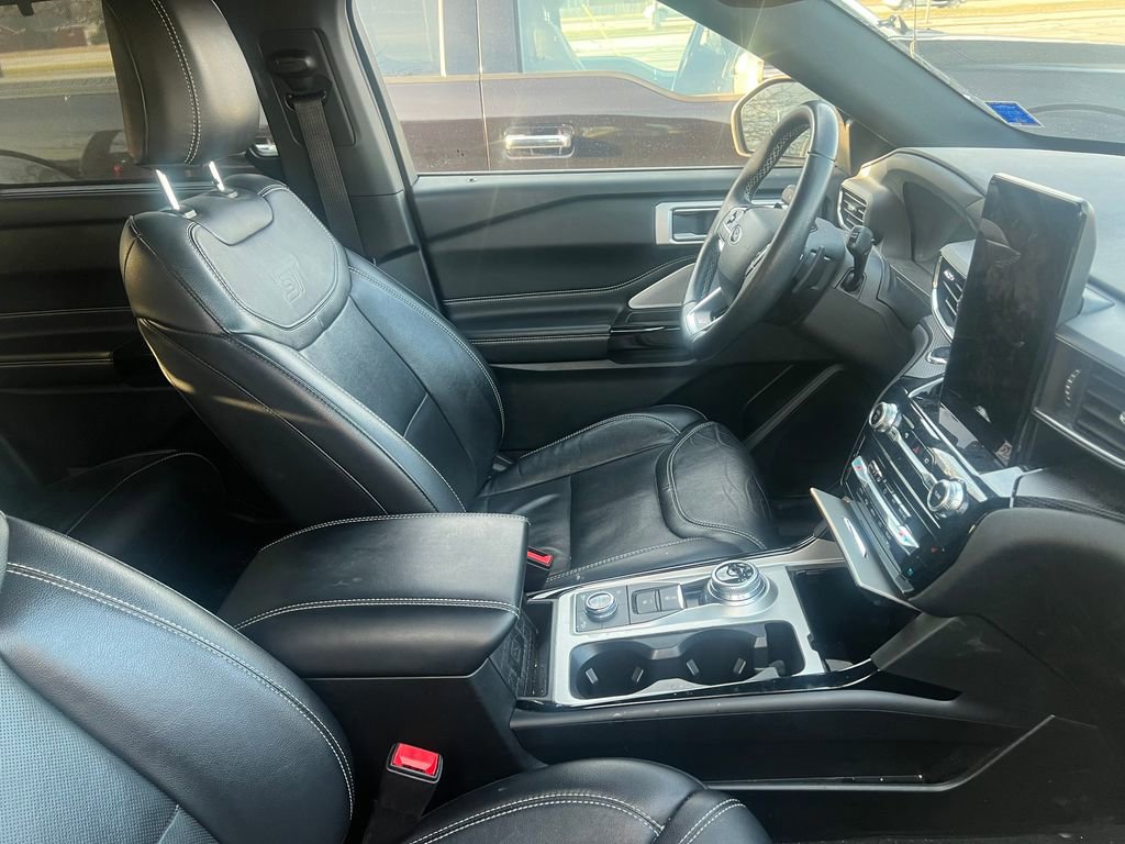 Certified 2022 Ford Explorer ST w/ Equipment Group 401A image 3