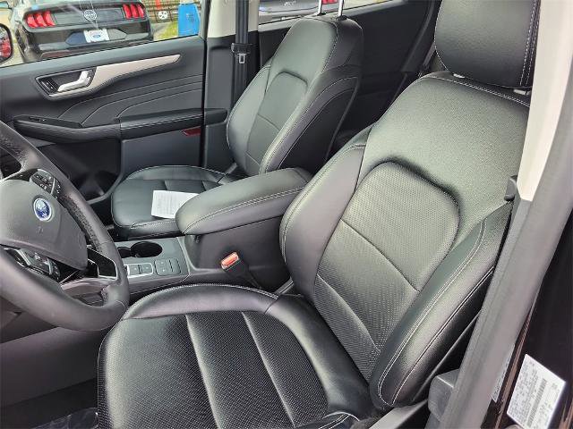 Certified 2022 Ford Escape SEL image 19