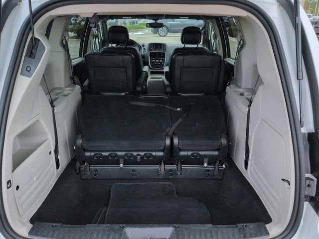 Used 2018 Dodge Grand Caravan SXT FWD image 13