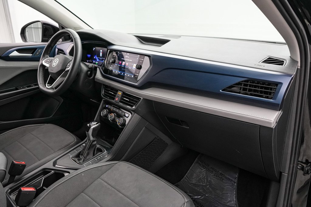 Used 2024 Volkswagen Taos SE image 21