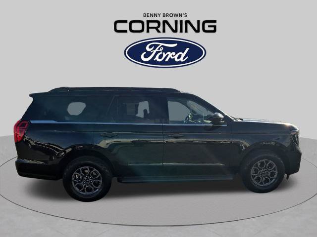 Certified 2025 Ford Expedition Active AWD/4WD image 7
