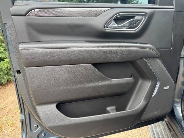 Used 2021 GMC Yukon AT4 w/ Technology Package AWD/4WD image 10