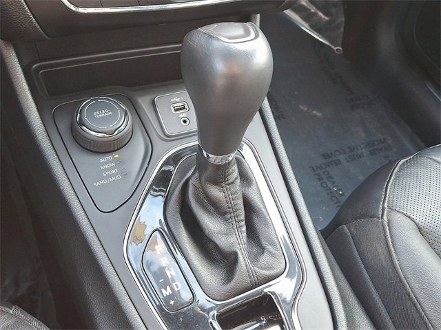 Used 2019 Jeep Cherokee Limited w/ Trailer Tow Group image 15