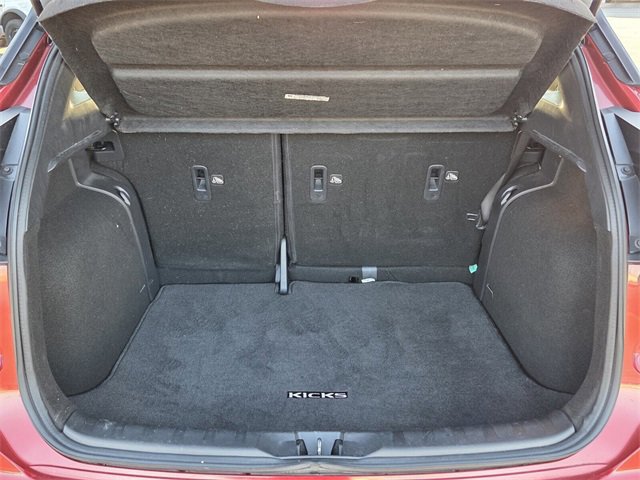 Used 2023 Nissan Kicks SR w/ SR Premium Package image 13