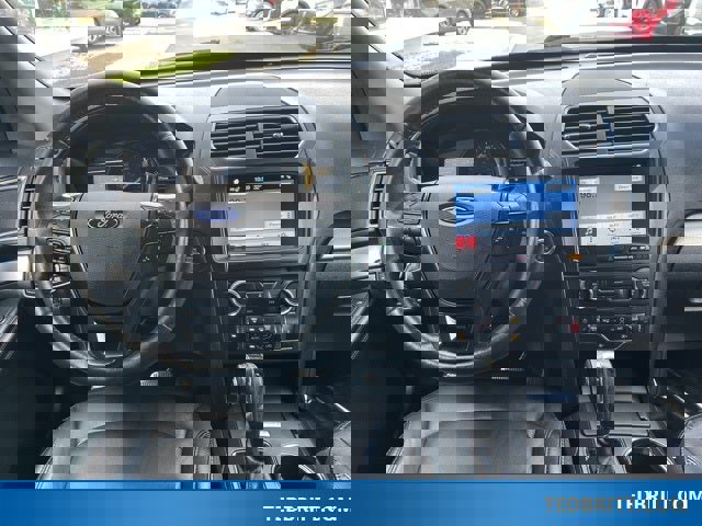 Certified 2018 Ford Explorer XLT w/ Equipment Group 202A image 15