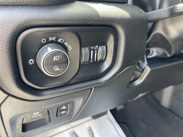 Used 2023 RAM 1500 Laramie AWD/4WD image 15