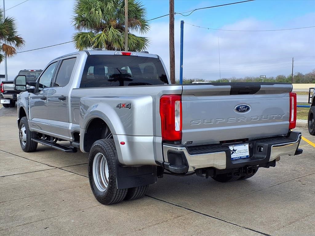 Certified 2024 Ford F350 XLT image 4