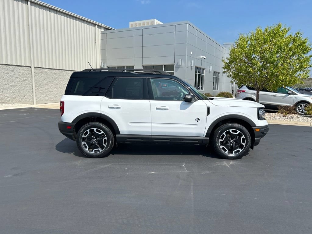 Certified 2023 Ford Bronco Sport Outer Banks w/ Tech Package AWD/4WD image 6