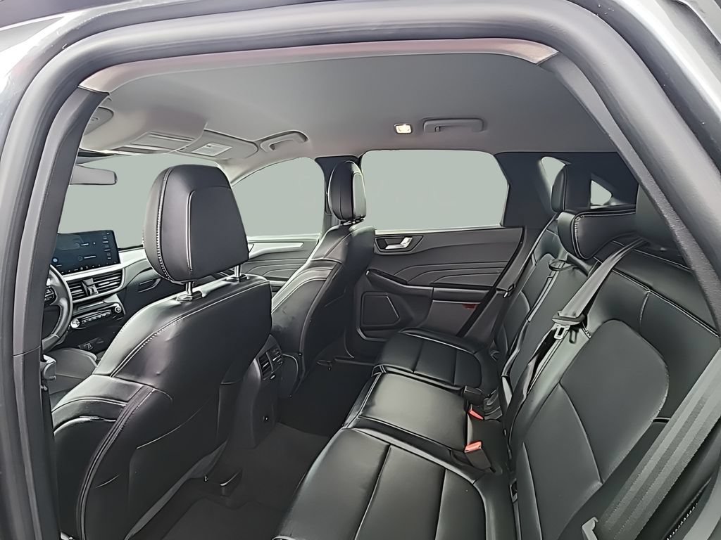 Certified 2024 Ford Escape Platinum AWD/4WD image 22