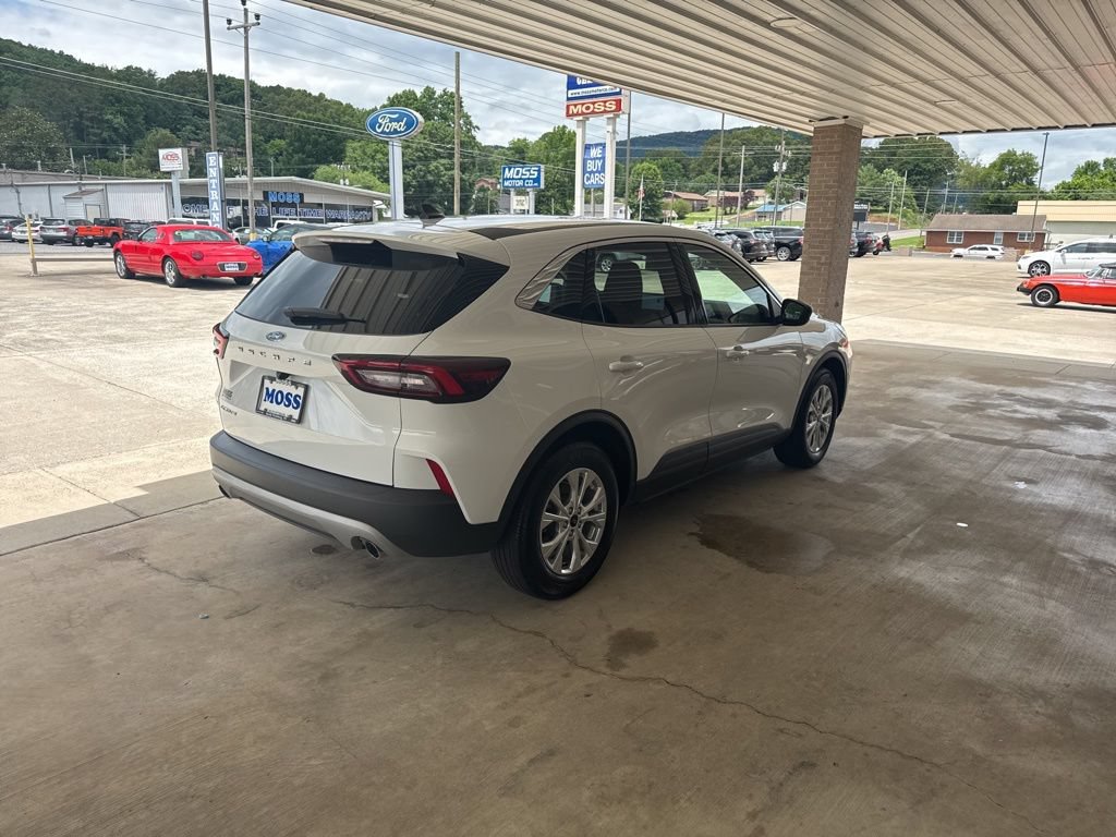 Certified 2023 Ford Escape Active FWD image 7