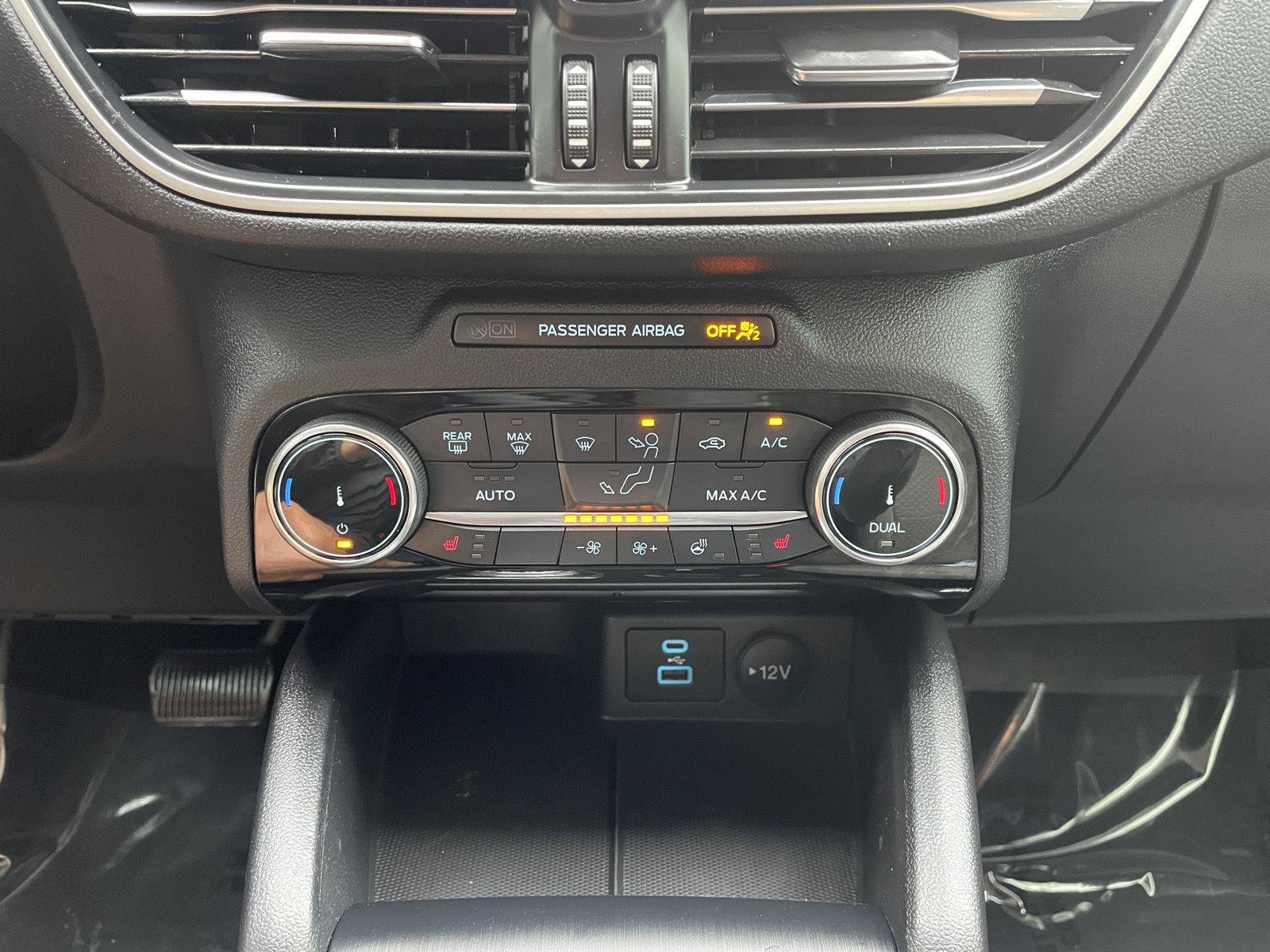 Certified 2022 Ford Escape SE w/ SE Sport Appearance Package AWD/4WD image 25