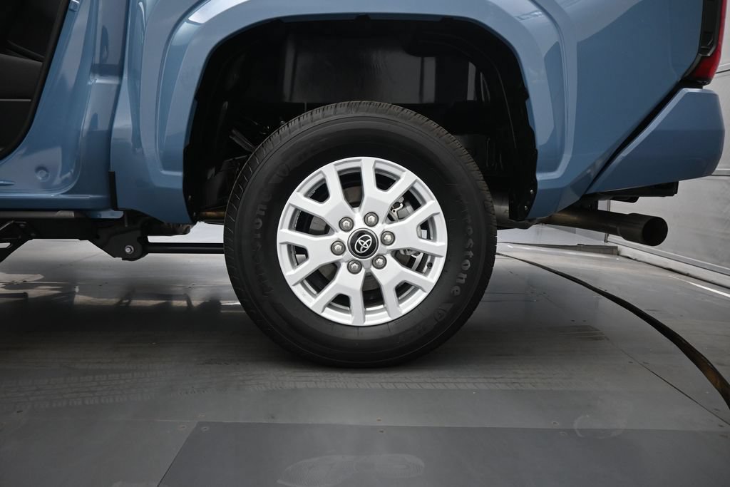 Used 2026 Toyota Tacoma SR5 AWD/4WD image 19