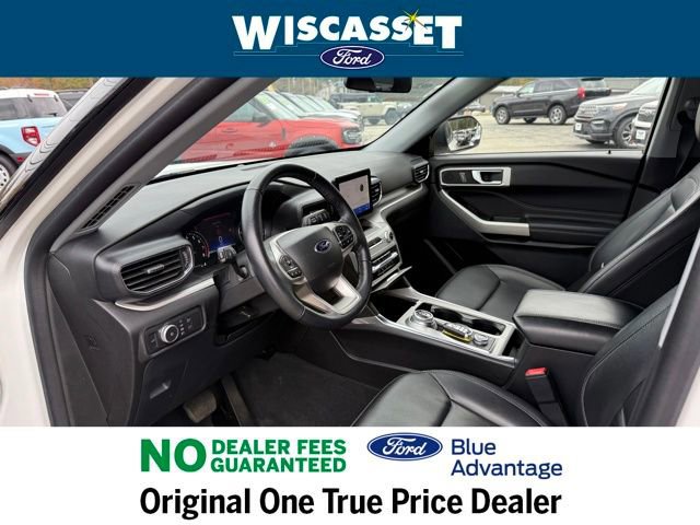 Certified 2022 Ford Explorer XLT w/ Equipment Group 202A image 10