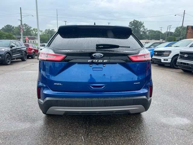 Certified 2024 Ford Edge SEL w/ Convenience Package AWD/4WD image 5