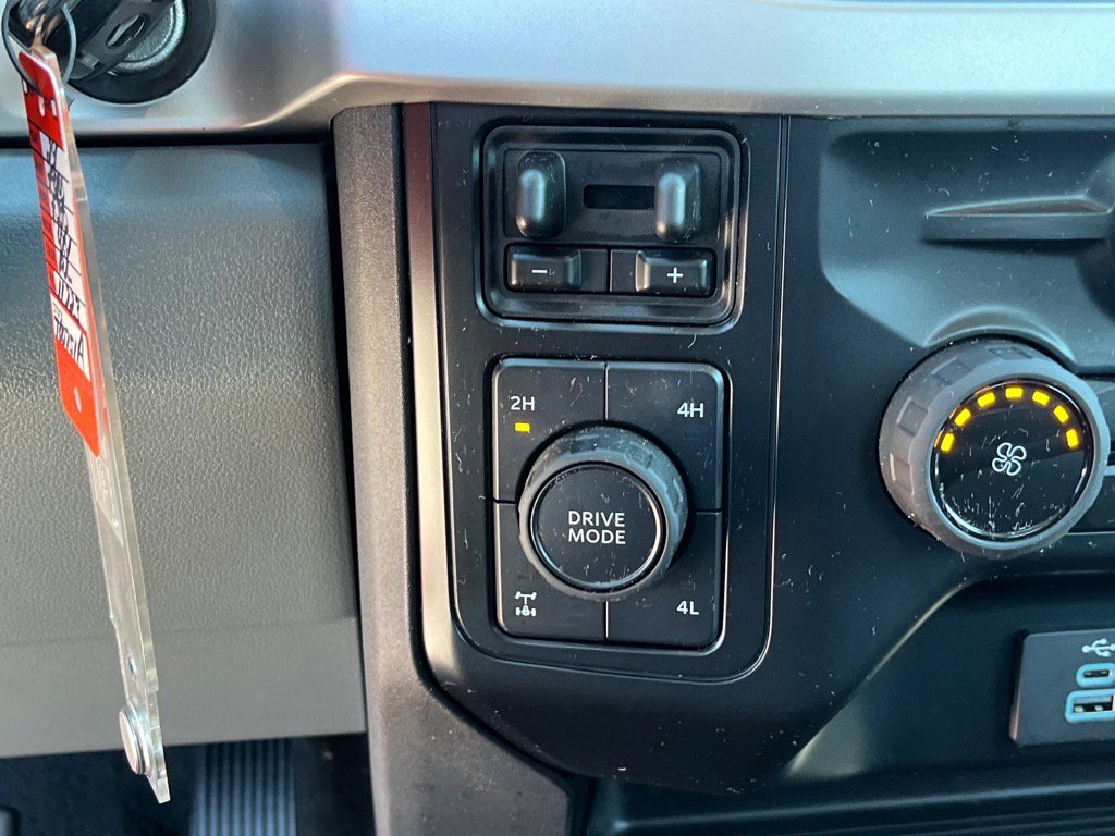 Certified 2024 Ford F350 XLT w/ FX4 Off-Road Package image 11