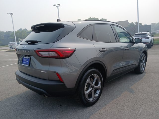 Certified 2026 Ford Escape ST-Line AWD/4WD image 4