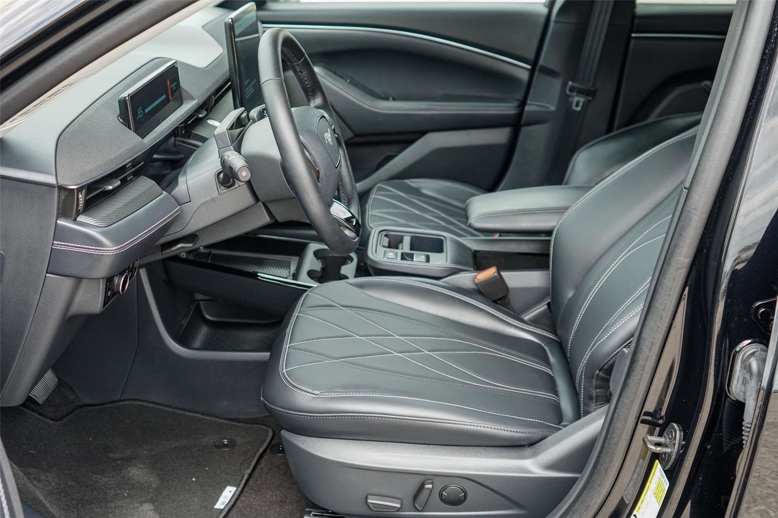Certified 2025 Ford Mustang Mach-E Select image 10