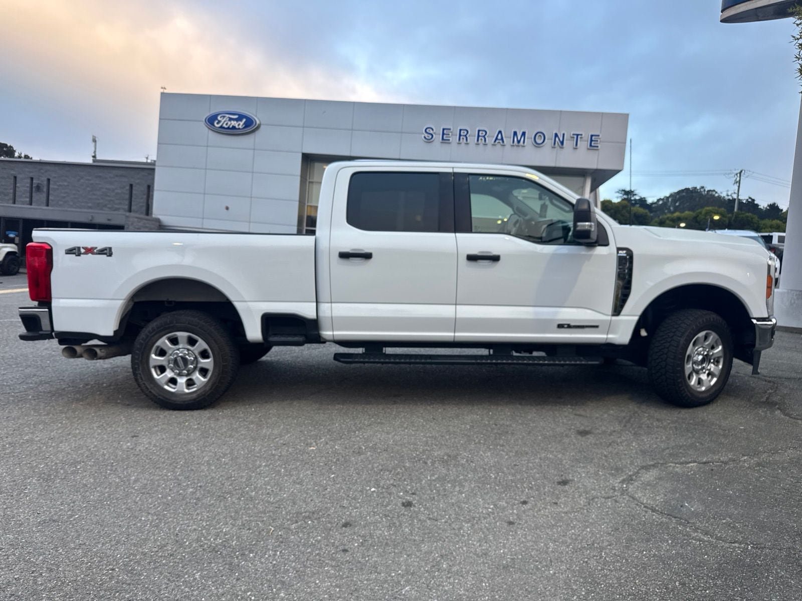 Certified 2023 Ford F250 XLT AWD/4WD image 11