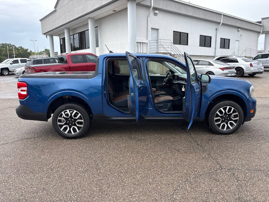 Certified 2024 Ford Maverick Lariat FWD image 8