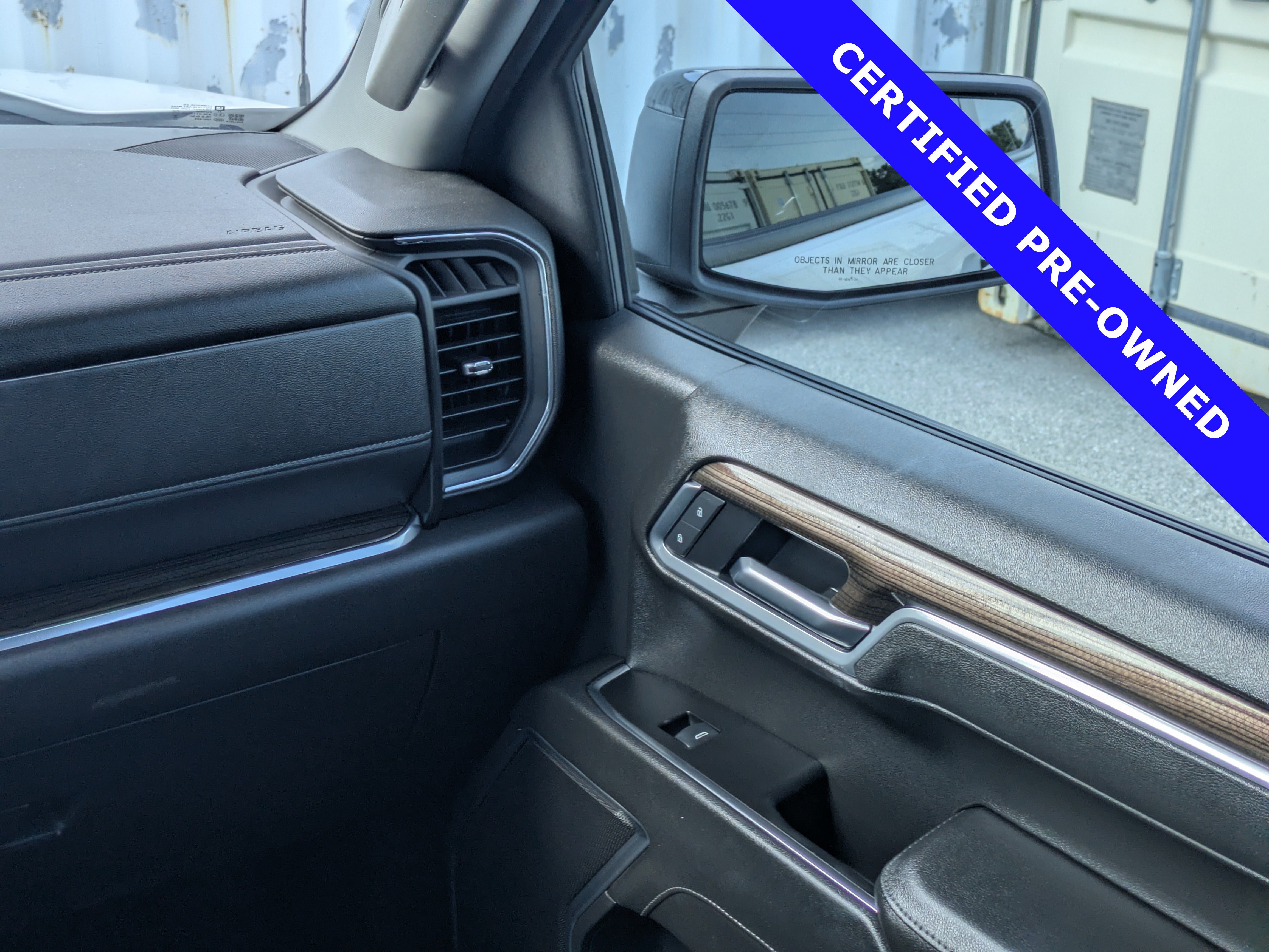 Used 2025 Chevrolet Silverado 1500 RST AWD/4WD image 19