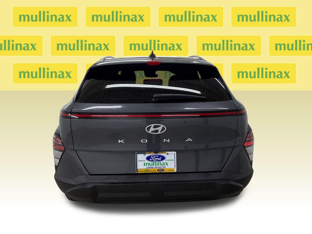 Used 2025 Hyundai Kona SEL FWD image 7