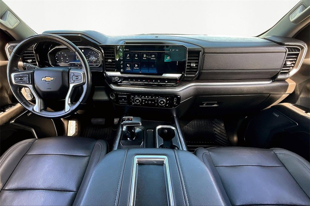 Used 2022 Chevrolet Silverado 1500 LTZ w/ Z71 Off-Road Package image 16