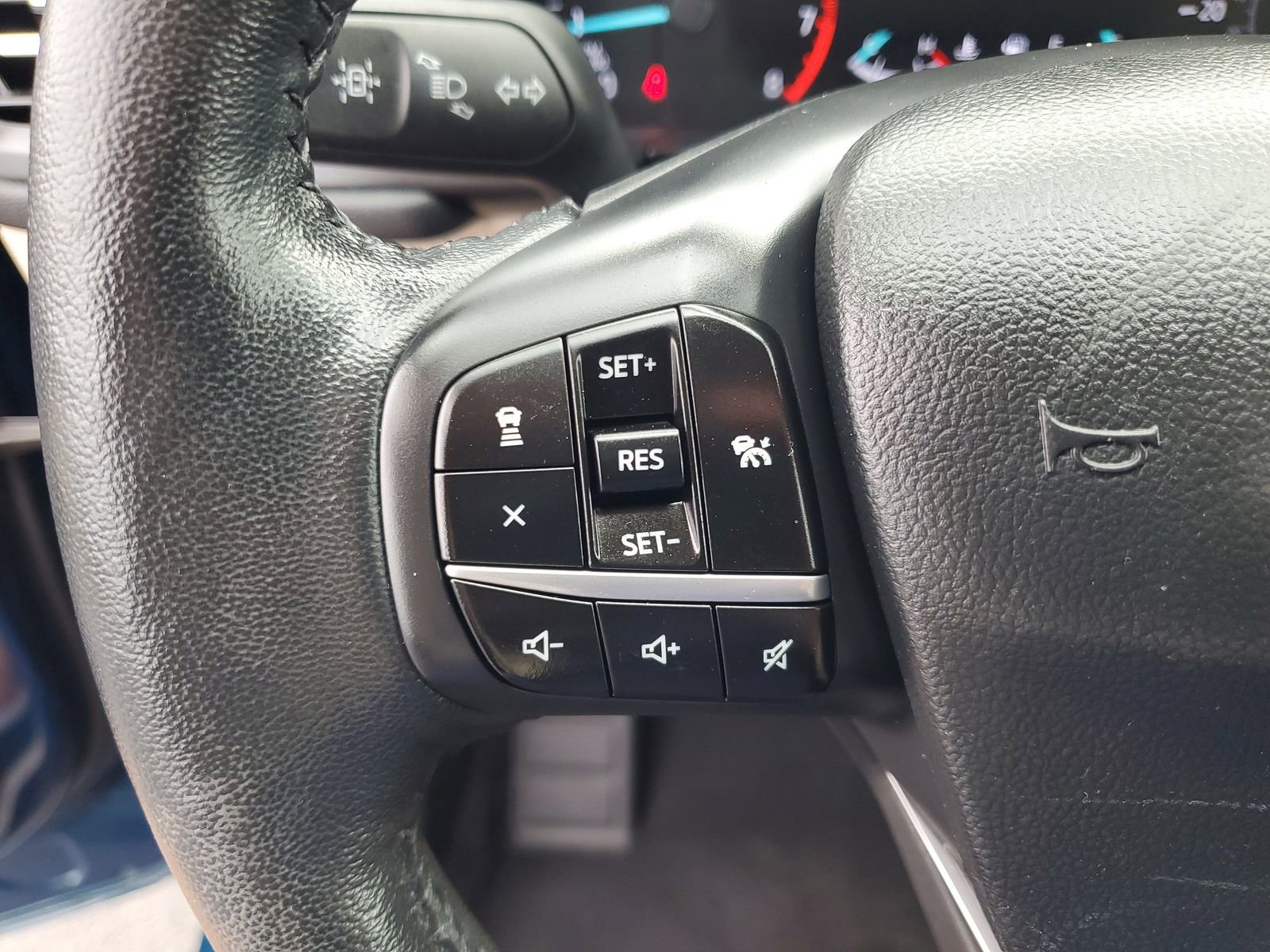 Certified 2020 Ford Escape SEL FWD image 20