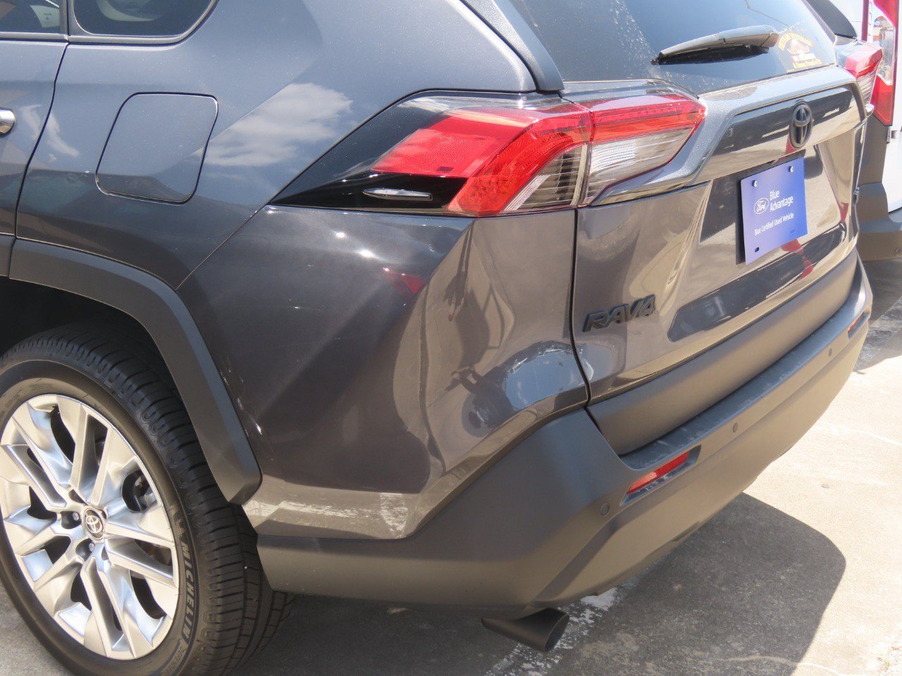 Used 2025 Toyota RAV4 XLE Premium w/ Weather Package FWD image 10