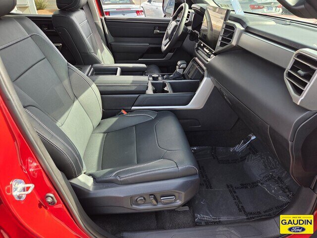 Used 2026 Toyota Tundra Limited AWD/4WD image 16