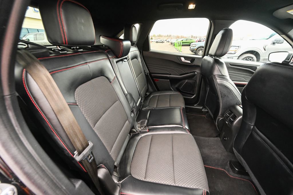 Certified 2023 Ford Escape ST-Line Select w/ Tech Pack #1 image 32