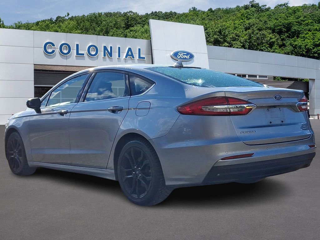 Certified 2020 Ford Fusion SE image 2