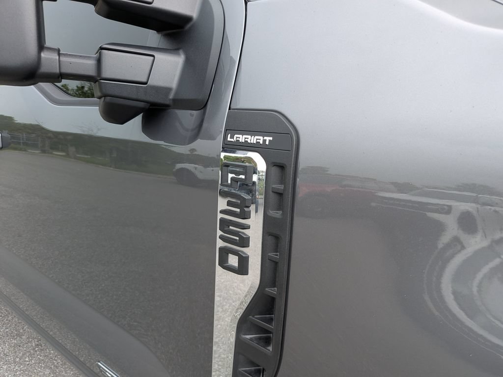 Certified 2025 Ford F350 Lariat AWD/4WD image 11