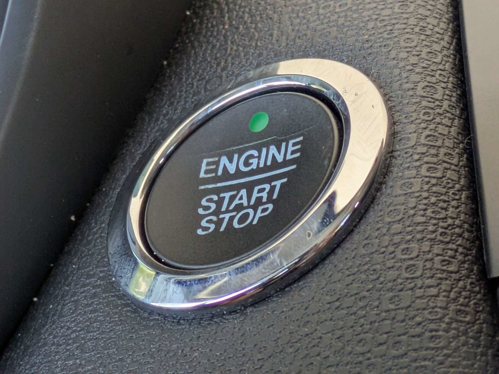 Certified 2018 Ford EcoSport SE w/ SE Convenience Package FWD image 31