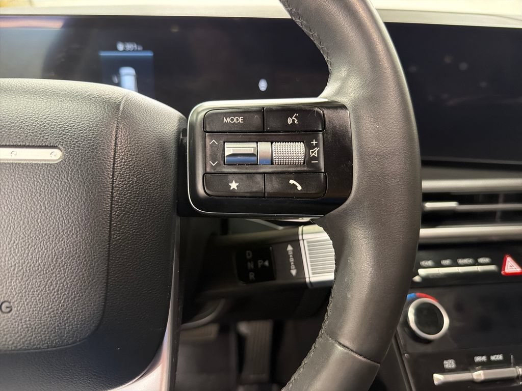 Used 2024 Hyundai Santa Fe SEL FWD image 21
