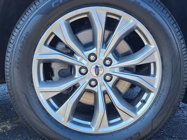 Certified 2023 Ford Explorer XLT w/ Equipment Group 202A AWD/4WD image 17
