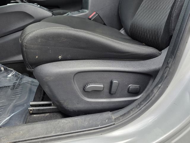 Used 2019 Nissan Rogue SV FWD image 13