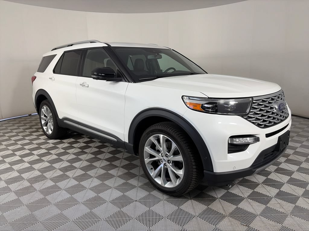 Certified 2022 Ford Explorer Platinum w/ Equipment Group 601A