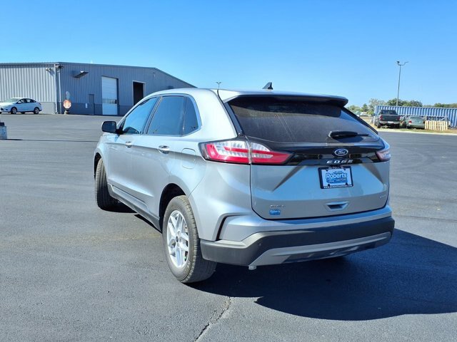 Certified 2024 Ford Edge SEL w/ Convenience Package AWD/4WD image 3