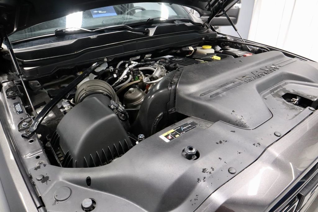 Used 2025 RAM 3500 Laramie AWD/4WD image 15