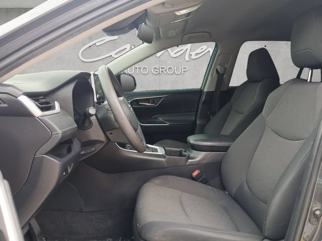 Used 2024 Toyota RAV4 XLE FWD image 20