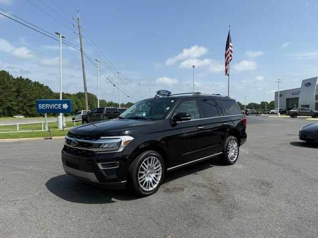 Certified 2024 Ford Expedition Limited AWD/4WD image 3