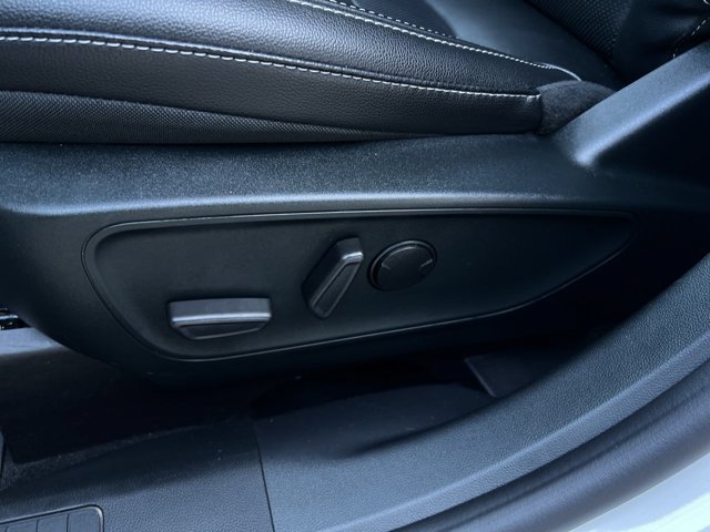 Certified 2022 Ford Escape SEL AWD/4WD image 13