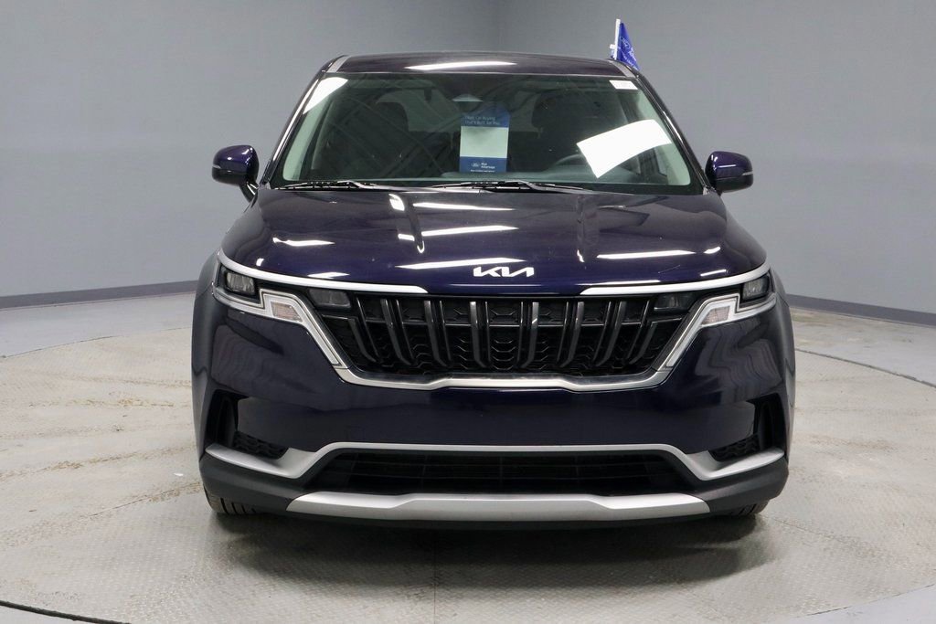 Used 2024 Kia Carnival LX image 8