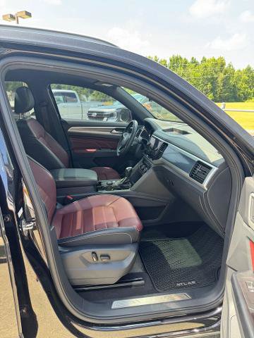 Used 2021 Volkswagen Atlas Cross Sport SEL Premium AWD/4WD image 9