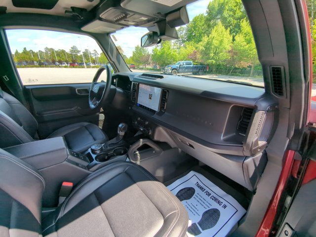Certified 2025 Ford Bronco Badlands w/ Sasquatch Package AWD/4WD image 36