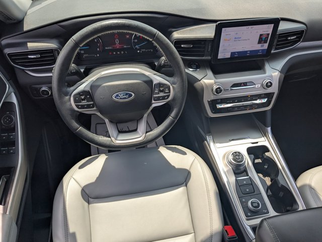 Certified 2021 Ford Explorer XLT w/ Equipment Group 202A AWD/4WD image 32