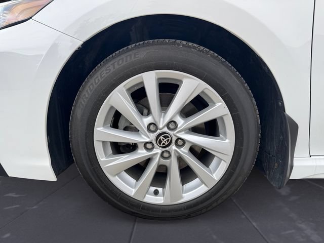 Used 2023 Toyota Camry SE FWD image 14