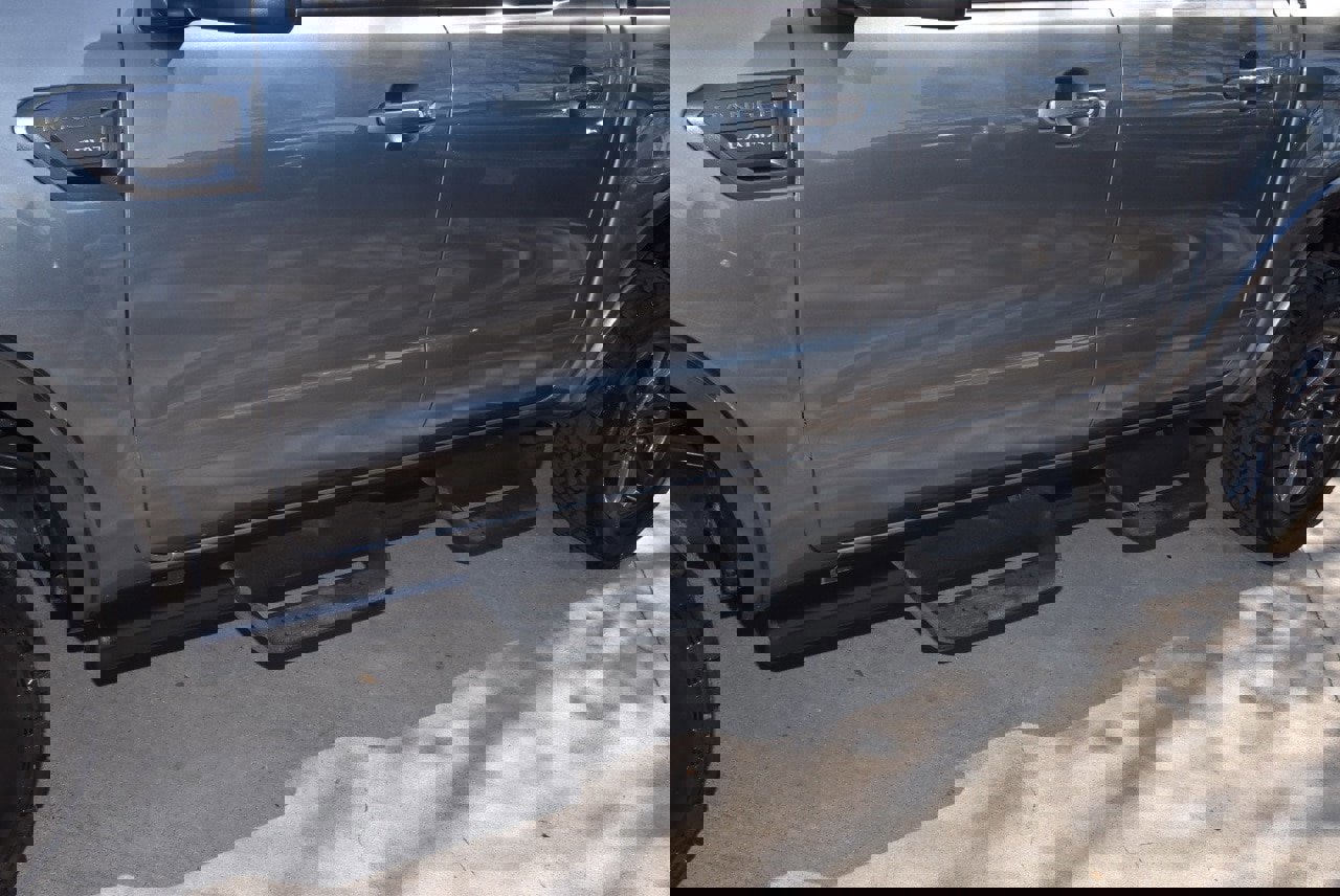 Certified 2022 Ford Ranger Lariat w/ Tremor Off-Road Package image 38